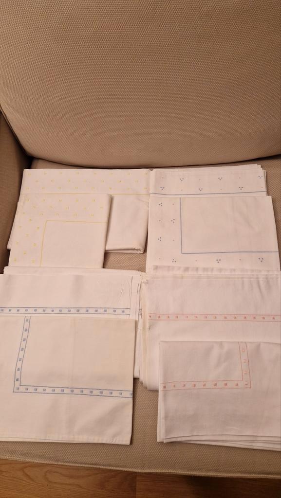 Draps de lit et taies enfant/bébé Dujardin, Enfants & Bébés, Chambre d'enfant | Linge de lit, Utilisé, Oreiller, Bleu, Garçon ou Fille