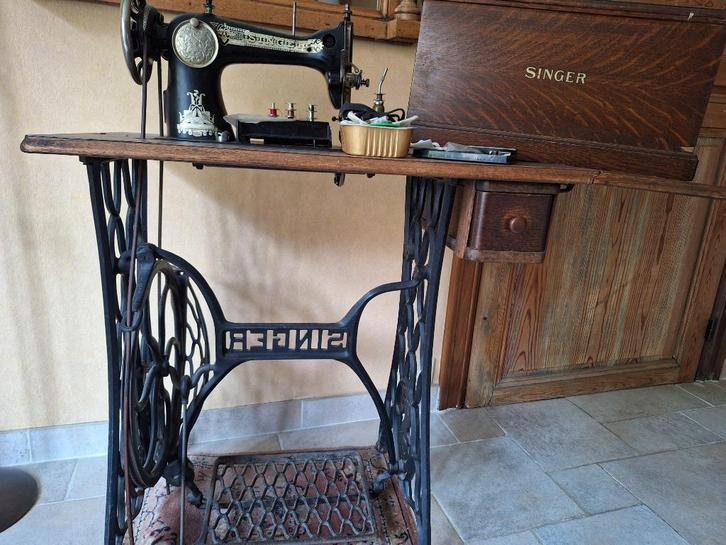 Mooie, antieke oude stik/naaimachine SINGER, Antiek en Kunst, Antiek | Naaimachines, Ophalen