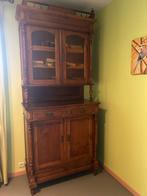 Beau vieux armoire de l'arrière-grand-père, Enlèvement