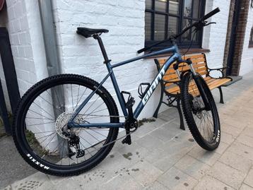 MTB Giant Talon 29" O maat XL 1X12 spd Deore beschikbaar voor biedingen