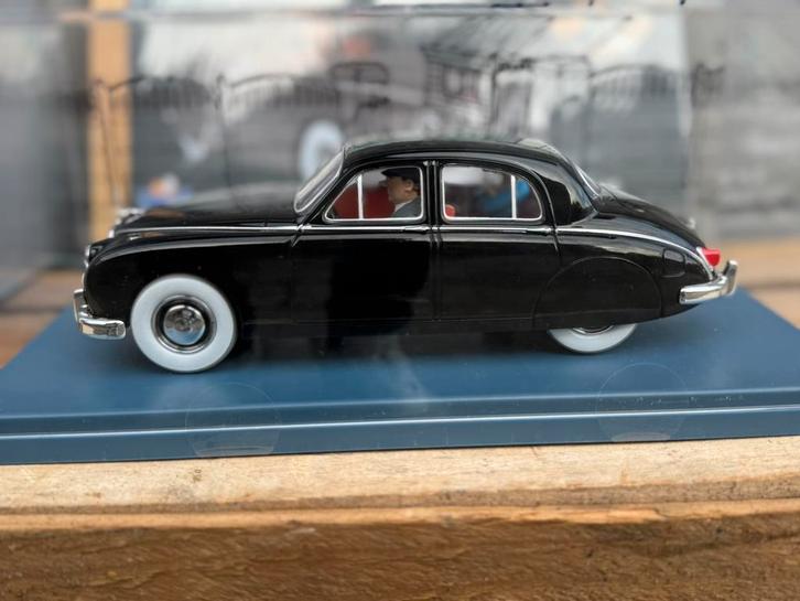 Voiture Tintin Jaguar MK I 1:24, Collections, Personnages de BD, Comme neuf, Statue ou Figurine, Tintin, Enlèvement ou Envoi