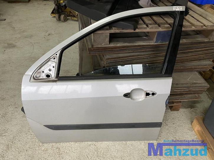 FORD FOCUS 1 Grijs 08 O8 links voor deur portier 1998-2004, Auto-onderdelen, Carrosserie, Deur, Ford, Gebruikt, Ophalen of Verzenden