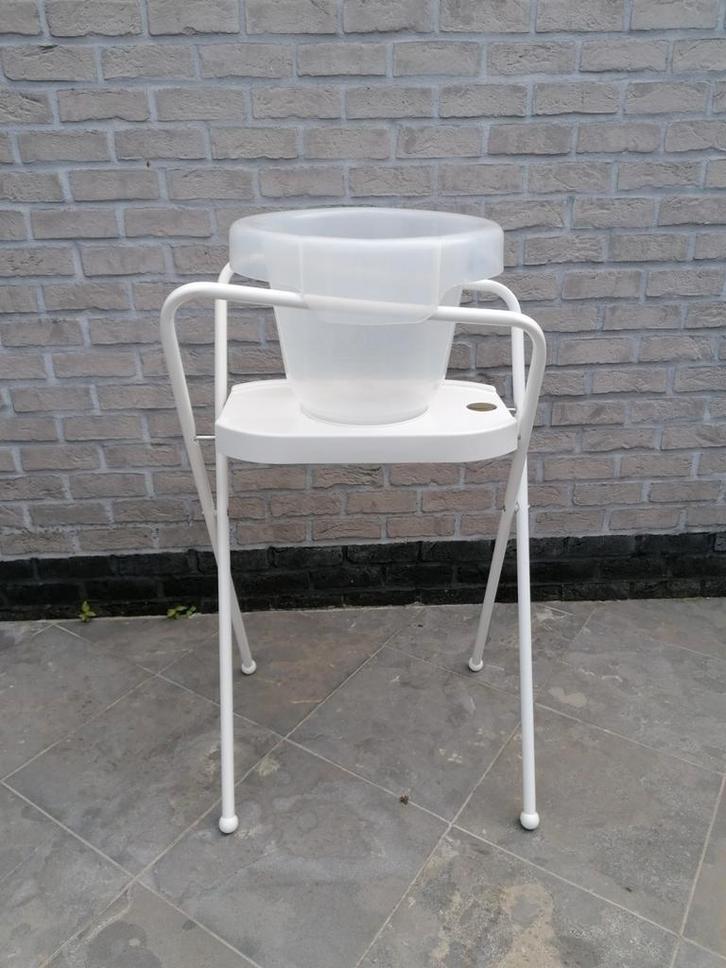 Babybadje bébé-jou, zoals Tummy Tub, bademmer met staander, Kinderen en Baby's, Badjes en Verzorging, Gebruikt, Tummy Tub, Bébé-jou