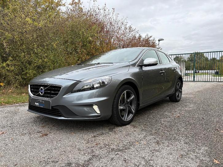 Volvo V40 2.0 D2 Geartronic R-Design Euro 6b - Garantie*Ohb, Auto's, Volvo, Bedrijf, Te koop, V40, ABS, Airbags, Airconditioning