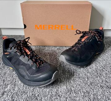 Chaussures Merrell NEUVES disponible aux enchères