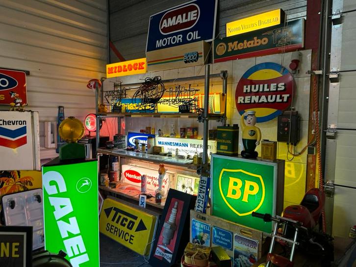Grote voorraad oude reclame lichtbakken !, Verzamelen, Merken en Reclamevoorwerpen, Gebruikt, Lichtbak of (neon) lamp, Ophalen