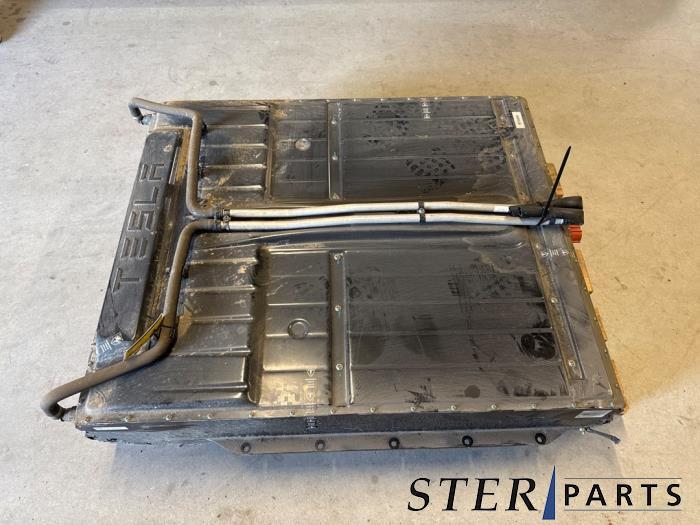 Batterij elektrische auto van een Mercedes B-Klasse, Auto-onderdelen, Elektronica en Kabels, Mercedes-Benz, Gebruikt, 3 maanden garantie