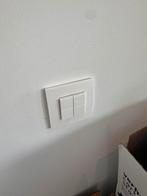 Philips Hue Niko dimschakelaar, Ophalen of Verzenden, Zo goed als nieuw