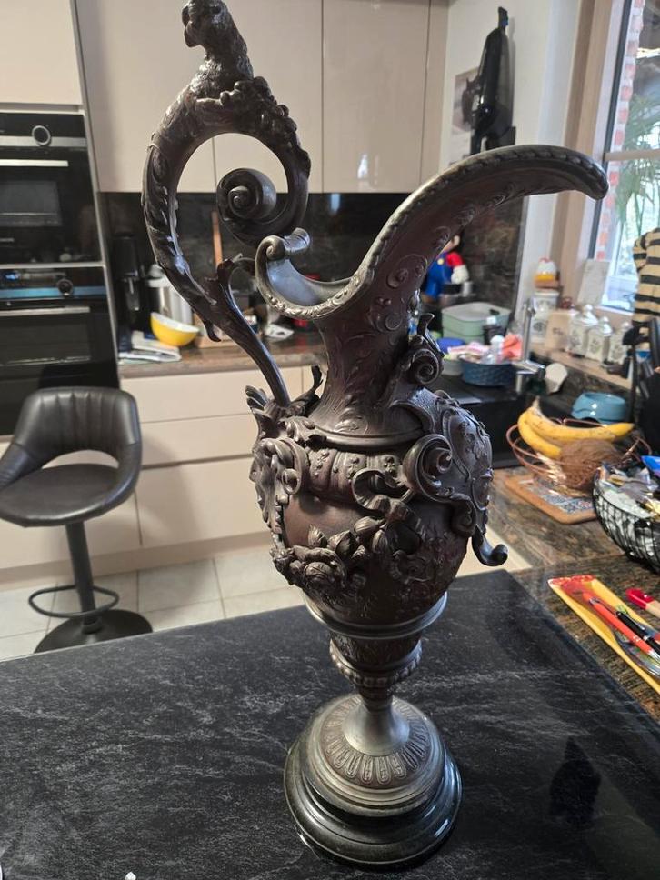 Aiguilere Bronze Renaissance / rocaille., Antiek en Kunst, Antiek | Brons en Koper, Brons, Ophalen