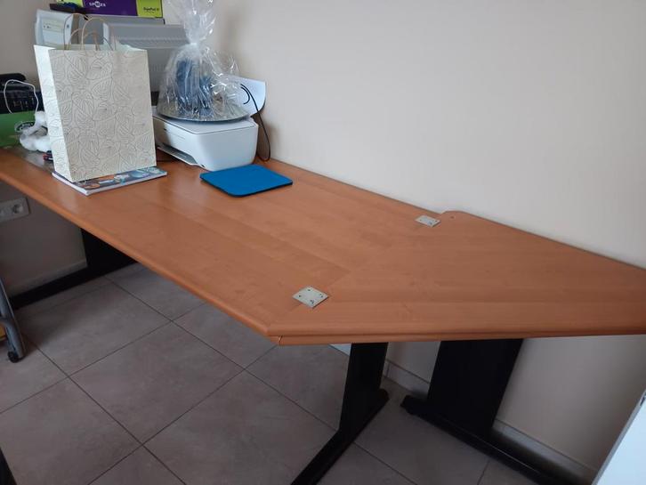Grote bureau te koop met kasten heel goeie staat, Huis en Inrichting, Bureaus, Bureau, Ophalen