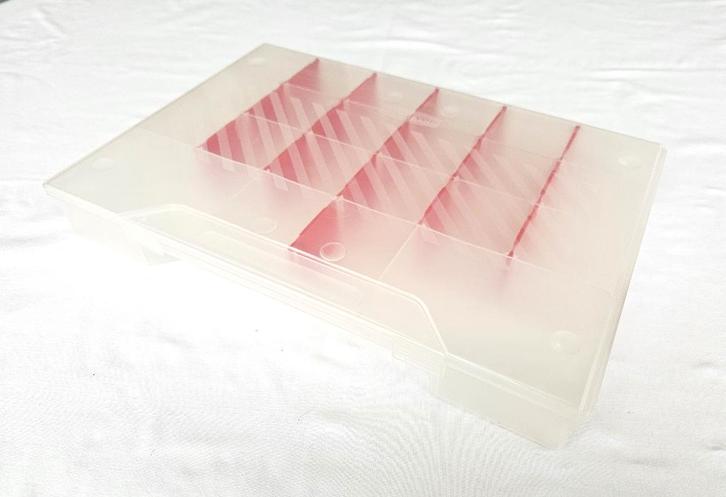 Opbergdoos met vele afzonderlijke vakken – Curver, Doe-het-zelf en Bouw, Kratten en Dozen, Zo goed als nieuw, Doos, Minder dan 50 cm