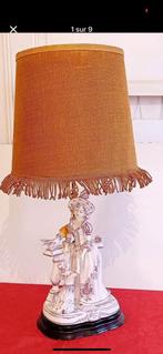 Grande lampe sculptée, Enlèvement ou Envoi, Comme neuf