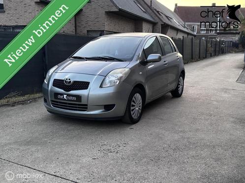 Toyota Yaris 1.0 Bezine Manuel Gekeurd, Auto's, Toyota, Bedrijf, Te koop, Yaris, Alarm, Boordcomputer, Radio, Startonderbreker