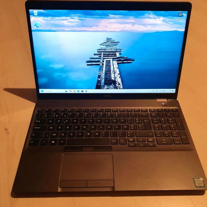 Dell Latitude 5500 | i5 | 15.6"
8 GB | 256 GB SSD Win 11 pro, Computers en Software, Windows Laptops, Refurbished, 16 inch, SSD