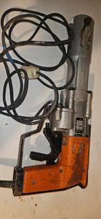 Sertisseuse pour pièces où la réparation, Enlèvement