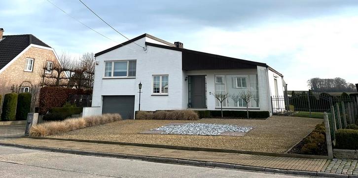 Tijdloze villa met uitzonderlijk zicht op de velden, Immo, Maisons à vendre