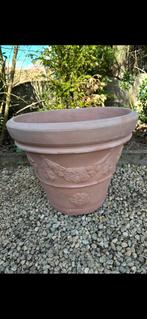 Terracotta bloempot in plastic, Ophalen, Zo goed als nieuw, Kunststof