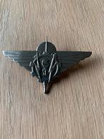 Beret badge 210 log para zilverkleurige, Verzamelen, Verzenden