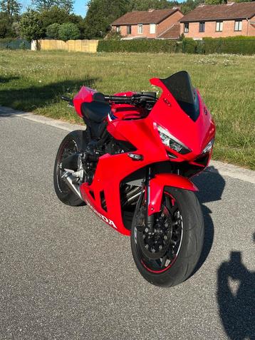 Honda CBR650R 2025! beschikbaar voor biedingen