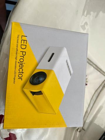 Projecteur YG-300 beschikbaar voor biedingen