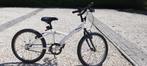 fiets jongen 20 inch, Fietsen en Brommers, Ophalen, Zo goed als nieuw, 20 inch, B-Twin