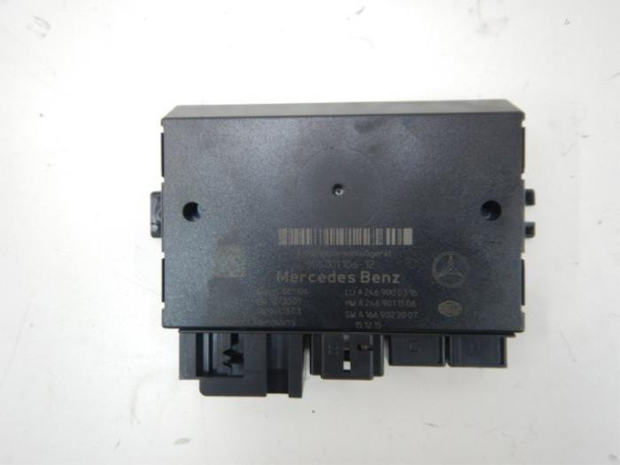 Trekhaak Module Mercedes B-Klasse (22739279), Auto-onderdelen, Elektronica en Kabels, Gebruikt, Ophalen