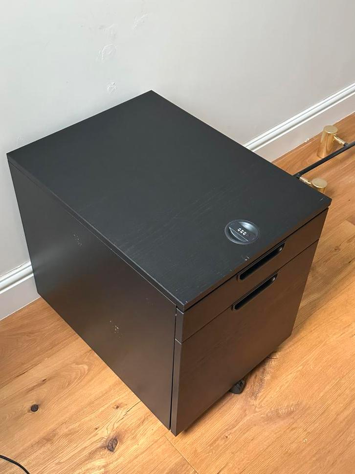 Zwarte ladeblok/archiefkast op wielen met mapjes inbegrepen, Huis en Inrichting, Woonaccessoires | Kisten, Zo goed als nieuw, 50 tot 75 cm