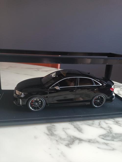 Schaalmodel audi rs3, schaal 1.18., Hobby en Vrije tijd, Modelauto's | 1:18, Ophalen of Verzenden