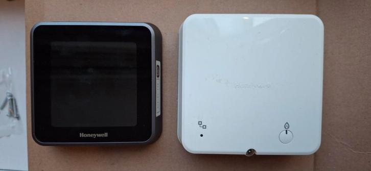 Honeywell Lyric T6, Doe-het-zelf en Bouw, Thermostaten, Gebruikt, Slimme thermostaat, Ophalen