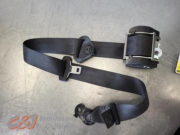 Veiligheidsgordel rechts-voor van een Renault Master beschikbaar voor biedingen