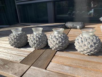 Stenen kaarsenhouders: set van 4 beschikbaar voor biedingen