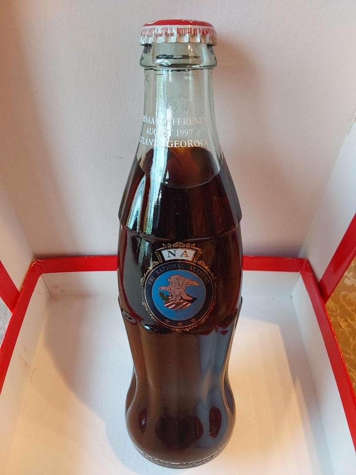 COCA COLA FLES FBINAA CONFERENCE ATLANTA 1997, Verzamelen, Complete verzamelingen en Collecties, Ophalen of Verzenden