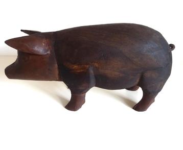 Varken, hout en metaal. Vintage. Handmade. 1,4 kg beschikbaar voor biedingen