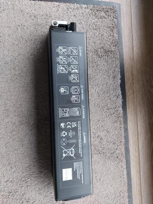Batterie NEUVE spécialized ( como, vado, terro ), Fietsen en Brommers, Fietsaccessoires | Fietsaccu's, Nieuw, Ophalen of Verzenden