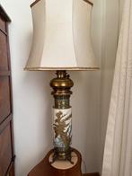 Lampe à pétrole en porcelaine de Chine, Enlèvement