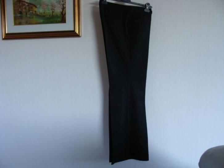 pantalon d'un beau noir, taille 42, neuf, Kleding | Dames, Broeken en Pantalons, Zo goed als nieuw, Maat 42/44 (L), Zwart, Lang