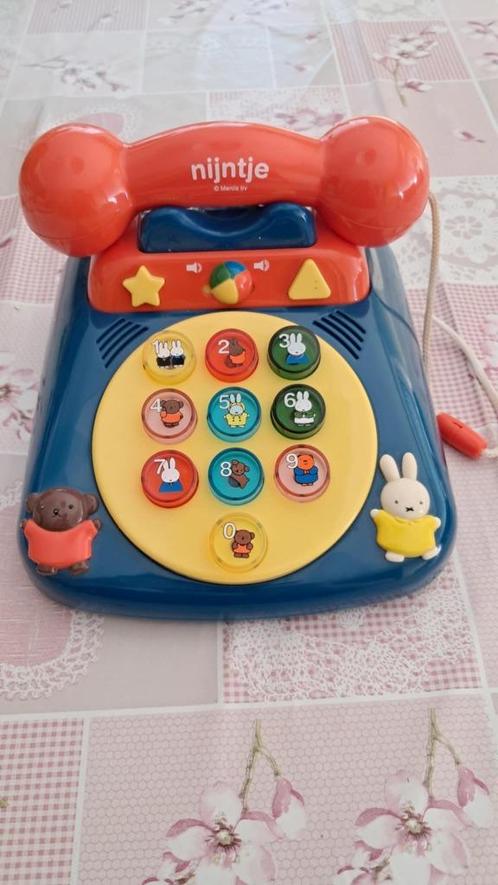 Clementoni Vind Nijntje telefoon, Kinderen en Baby's, Speelgoed | Educatief en Creatief, Gebruikt, Taal en Lezen, Met licht, Met geluid