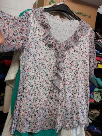 blouse met bloemetjes en volants L/XL beschikbaar voor biedingen