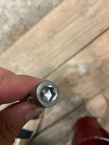 700 cilinderkopschroeven INOX 10x50, DIN 912  beschikbaar voor biedingen