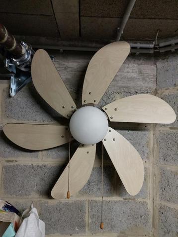 PLAFONDLAMP - VENTILATOR - LAMP beschikbaar voor biedingen