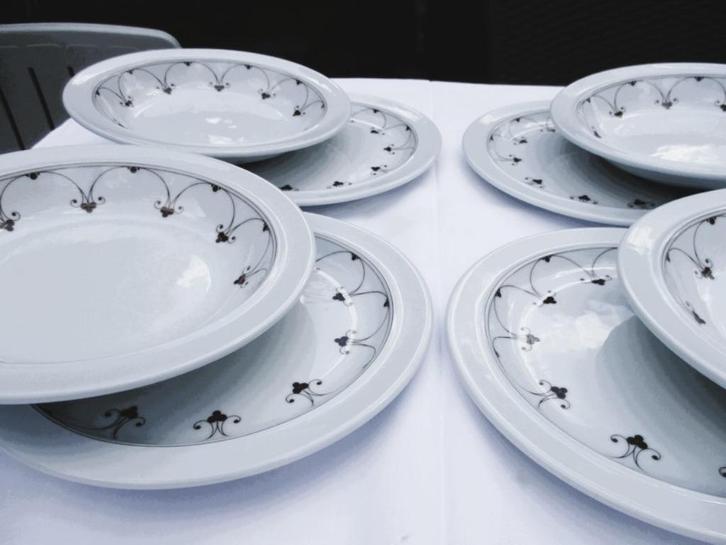 Eetservies Thomas 4 pers., Maison & Meubles, Cuisine | Vaisselle, Neuf, Assiettes(s), Céramique, Enlèvement