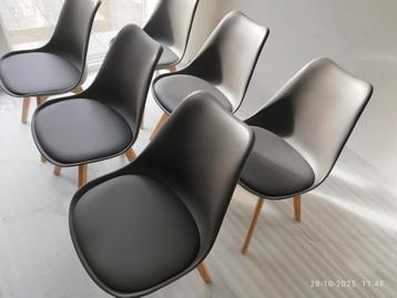  6 splinternieuw  mooie eetkamerstoelen beschikbaar voor biedingen