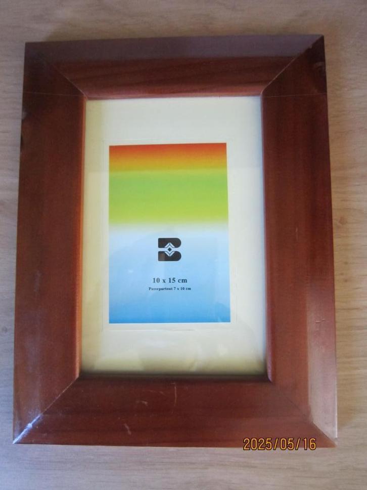 Houten frame om op te zetten, Huis en Inrichting, Woonaccessoires | Lijsten, Gebruikt, Minder dan 50 cm, Hout, Verzenden