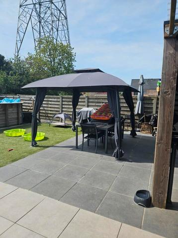 Paviljoen partytent met zijwanden beschikbaar voor biedingen