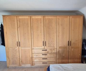 Elegant Beech Wood Wardrobe: Timeless Craftsmanship, Ophalen, Zo goed als nieuw, 200 cm of meer, Legant Beech Wood Wardrobe: Timeless Craftsmanship
