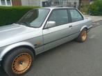 BMW 318 IS 1800CC 16 SOUPAPES 136 PK, Zwart, 4 cilinders, Elektrische ramen, Particulier