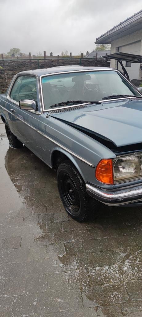 Mercedes c123 230c project, Auto's, Mercedes-Benz, Particulier, LPG, Coupé, 2 deurs, Automaat, Blauw, Blauw, Leder en Stof, Achterwielaandrijving