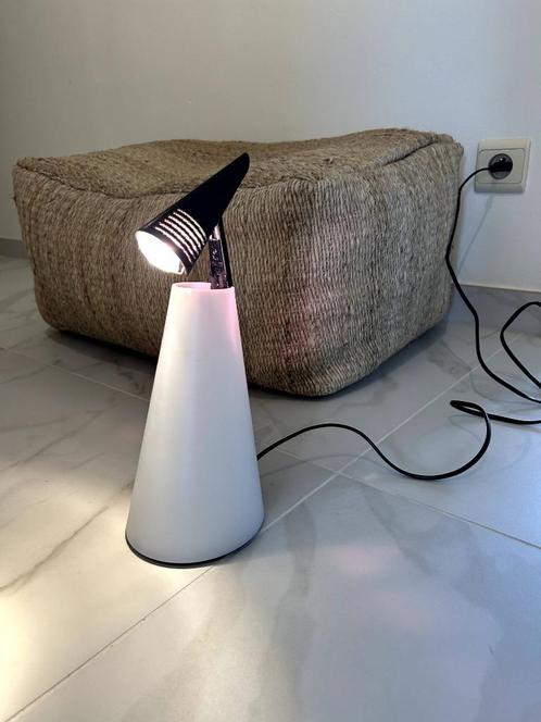 Hikaru Mori Tafellamp Model Lota (Nemo), Huis en Inrichting, Lampen | Tafellampen, Gebruikt, Minder dan 50 cm, Kunststof, Metaal