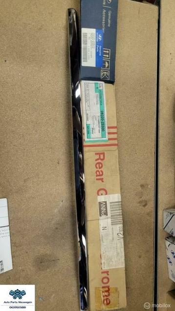 Sierstrip achterklep origineel Hyundai Accent ('99-'10) beschikbaar voor biedingen