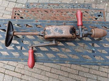 Handboormachine beschikbaar voor biedingen